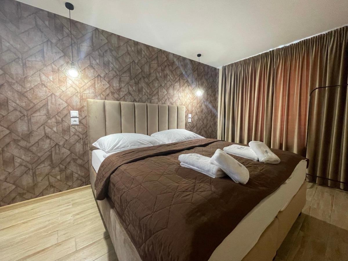 Totina Apartments Zavazna Poruba ภายนอก รูปภาพ