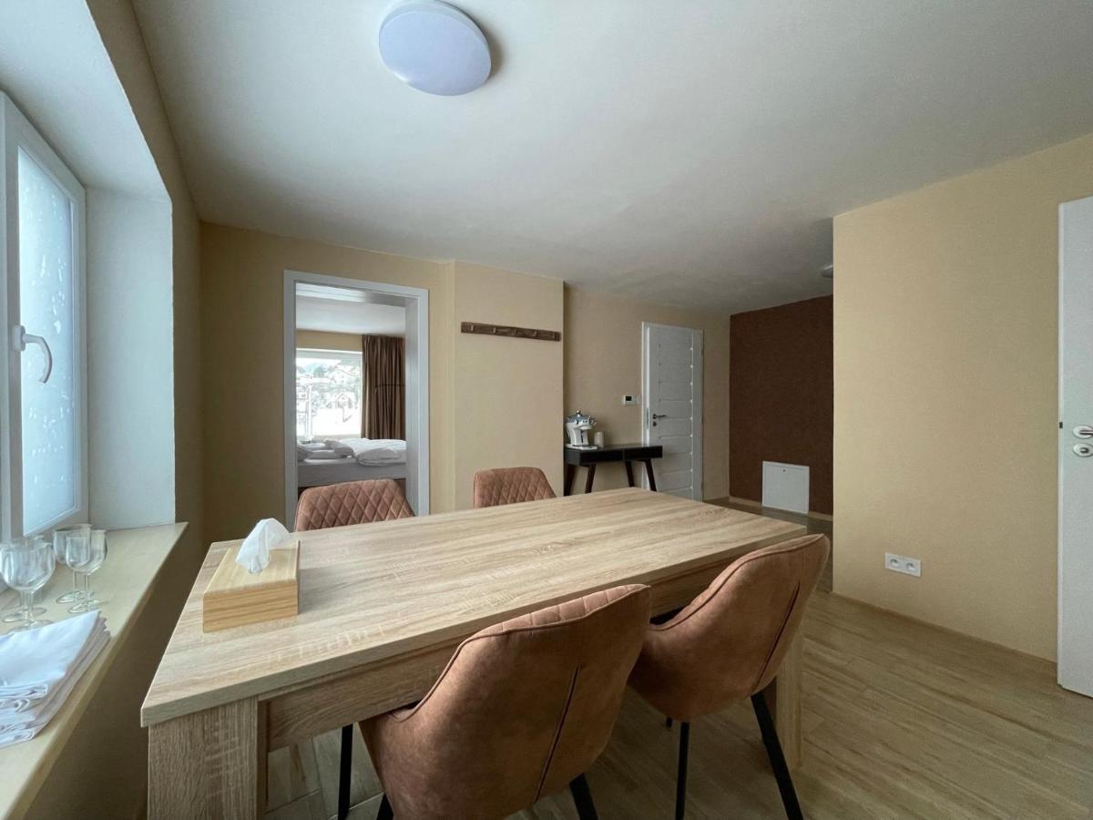 Totina Apartments Zavazna Poruba ภายนอก รูปภาพ