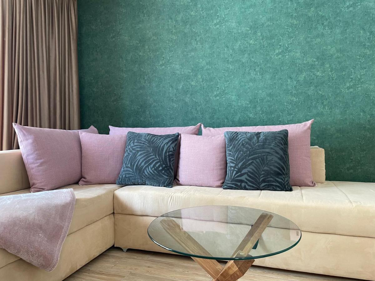 Totina Apartments Zavazna Poruba ภายนอก รูปภาพ